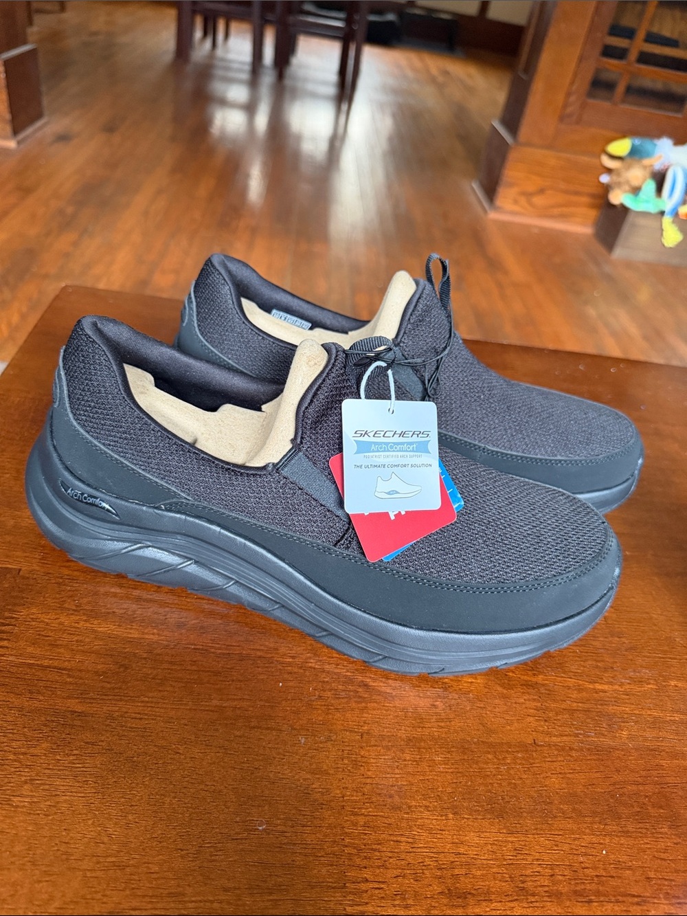 Skechers Men's Black Arch Comfort Shoes